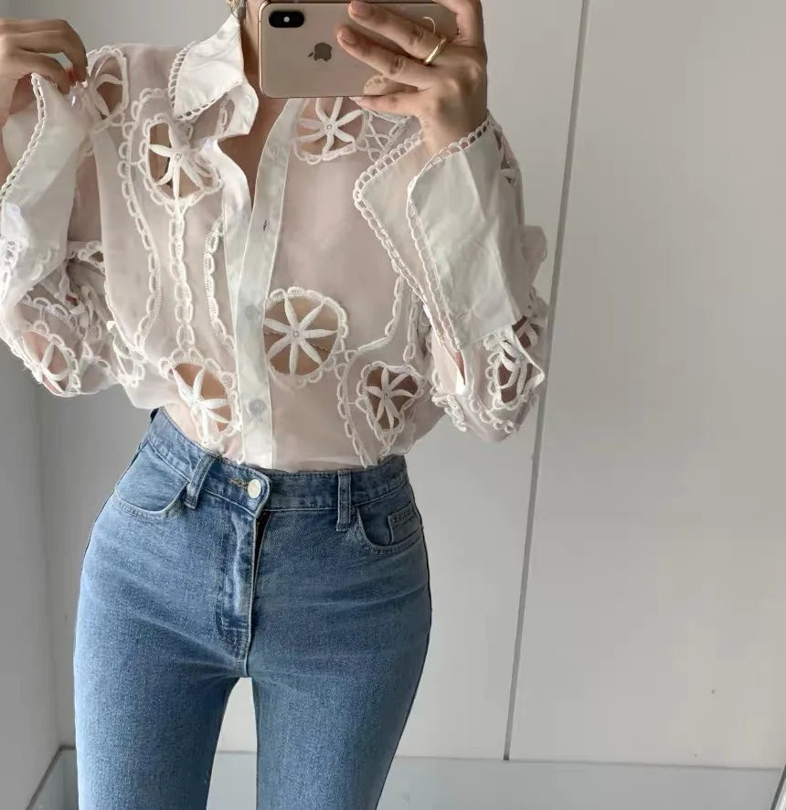New Fashion Autumn Long Sleeve White Women Blouse Sexy Hollow Out Floral Embroidery Female Shirt Vintage Loose Casual Tops 13369