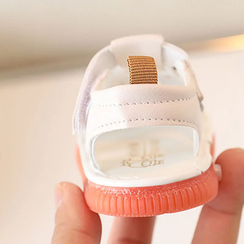 Baby Boys Girls Summer Sandals Cue Bear Pattern Squeaky Squeaky Shoes Non-Slip Newborn First Walking Shoes