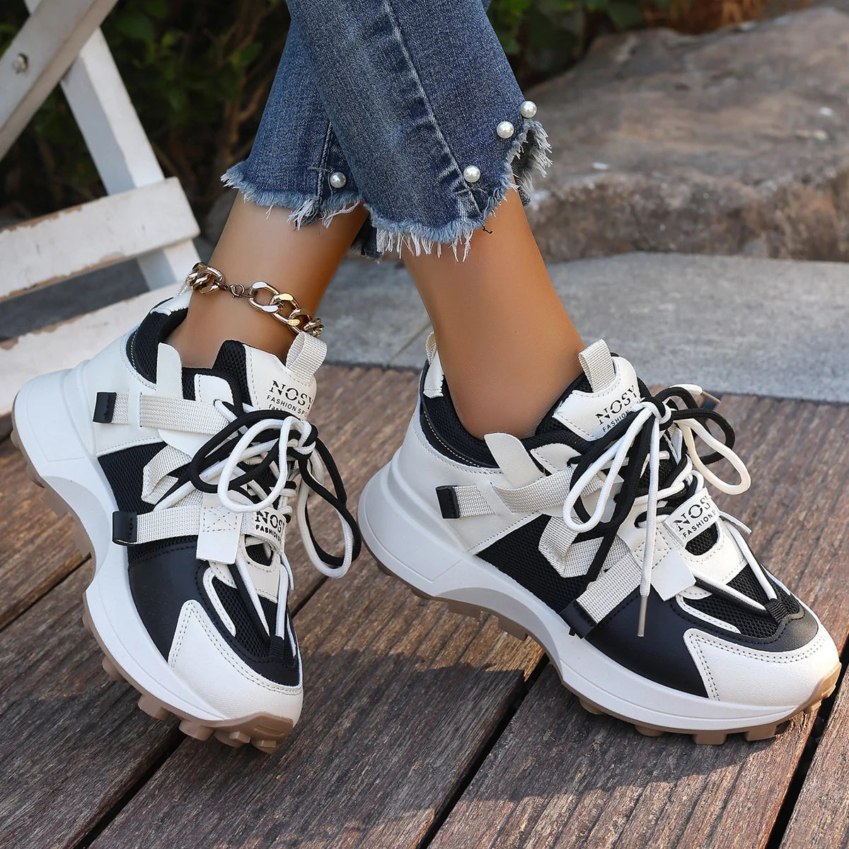New Women Sneakers Mesh Breathable Platform Sneakers Women Casual Lace Up Outdoor Women Shoes Low Top Sneakers Zapatos De Mujer