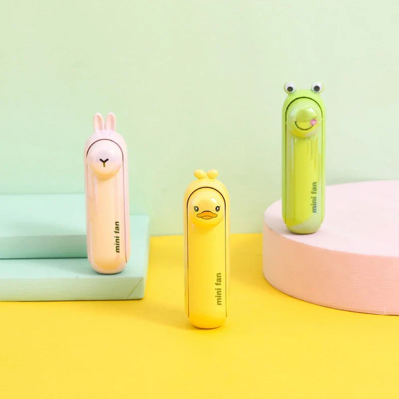 1 шт. милий міні ручний вентилятор портативний вентилятор на ключах USB перезаряджуваний маленький кишеньковий вентилятор для подорожей на відкритому повітрі мультяшний вентилятор подарунки на день народження
