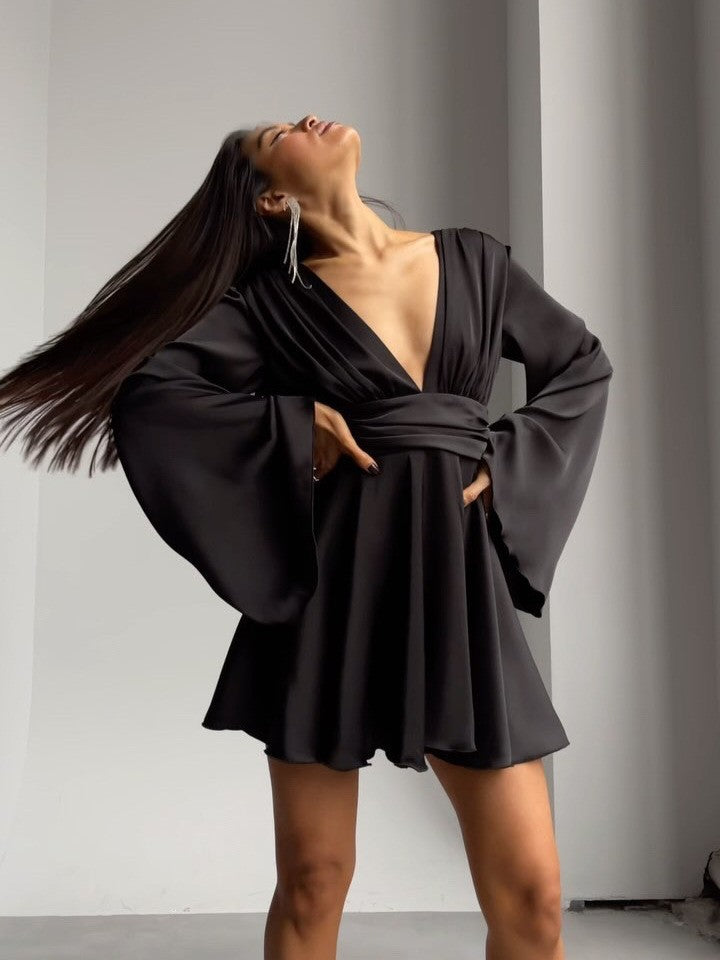 Solid color V-neck flared sleeve waist cinched dress Flared Sleeveless Slim Dress