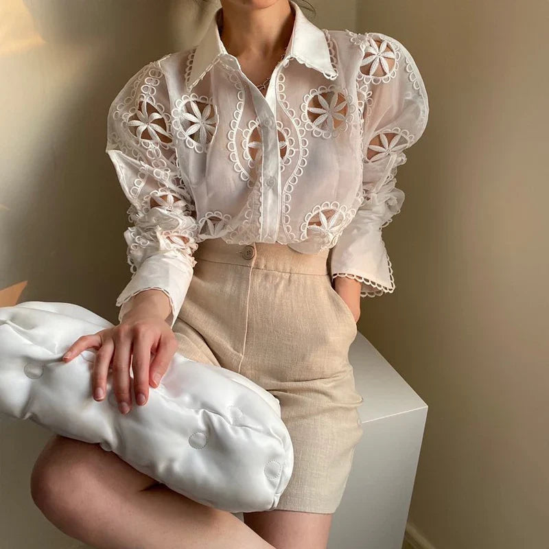 New Fashion Autumn Long Sleeve White Women Blouse Sexy Hollow Out Floral Embroidery Female Shirt Vintage Loose Casual Tops 13369