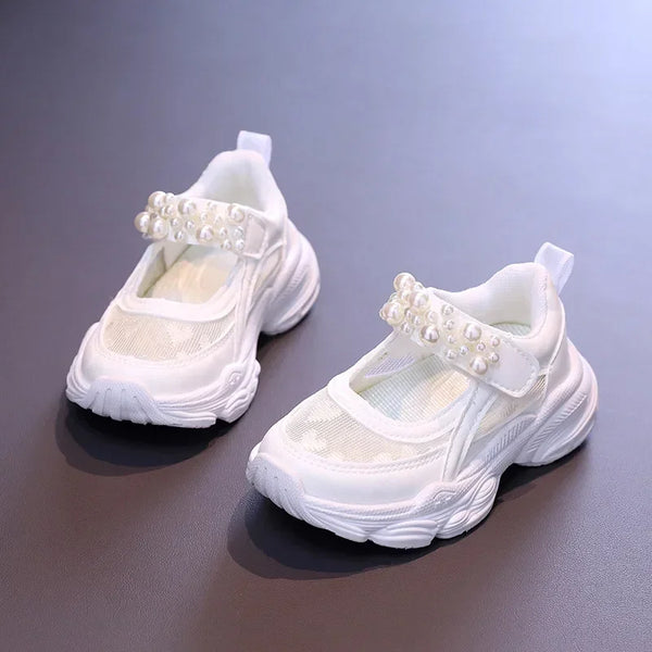 Kids Mesh Hollowed Tennis Shoes 2024 Summer New Girls Solid Color Sports Shoes with Pearl Children Cute Heart Princess Sneakers