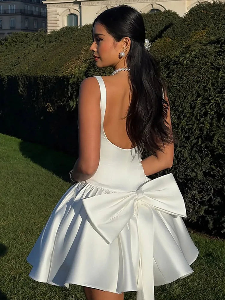 Fashion Ruffles Hem Solid Mini Dress Women Elegant O-neck Lantern Sleeve Short Dresses 2025 New High Street Vocation Vestidos