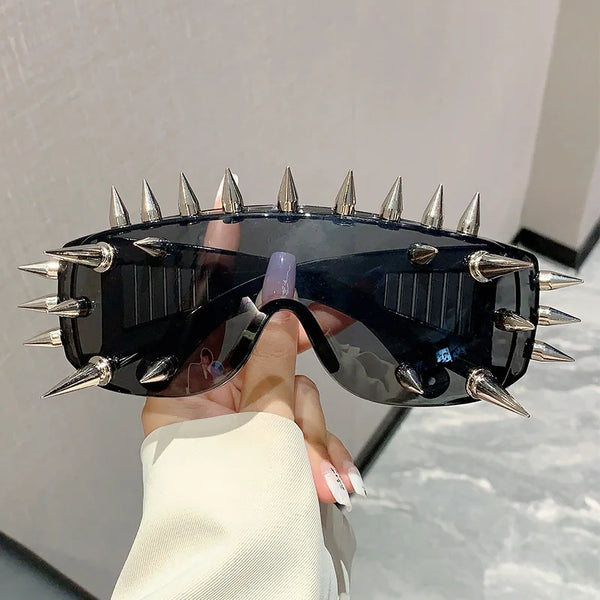Y2K Steampunk Big Frame Nail Rivet Sunglasses Women For Men Vintage Luxury Brand Designer Sun Glasses Popular One Piece Shades