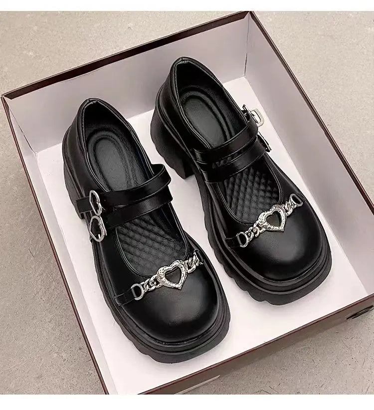 2024 Sweet Heart-Shaped Buckle Lolita Shoes Women Patent Leather Platform Mary Janes Woman Metal Decoration Chunky Heels Pumps