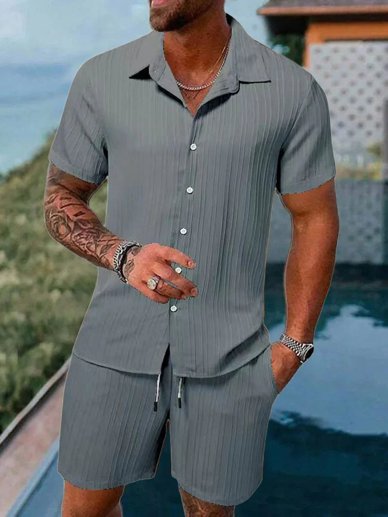 Spring and summer Europe and the United States new men's striped jacquard beach suit loose shorts shirt