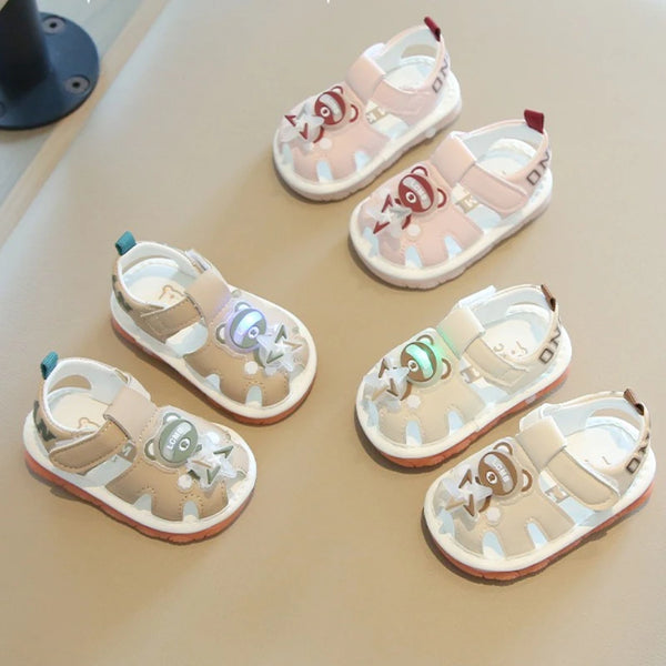New First Walkers Summer Soft Anti Slip Baby Girls Shoes Simple Cartoon Cute Retro Baby Shoe Called Simple LED Light Boy Shoes