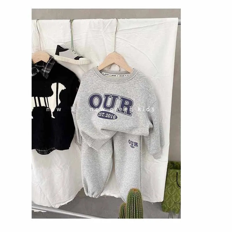 Children's Round Neck Sweater Sets Boys Warm Casual Loose 2Pcs Autumn Winter New Children's Long-Sleeved Letter Sports Suit 2-6Y