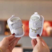 Cute Bear Soft Sole Comfortable Sandals for Infants and Toddlers Baotou Anti Kick First Step Shoes 0-18 Months